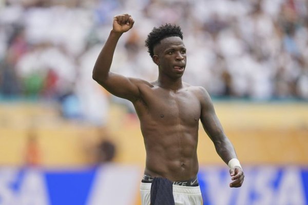 融证通 英超转会更新: 曼联准备2亿欧元引进维尼修斯·儒尼奥尔, 曼城追逐拉斐尔·莱奥